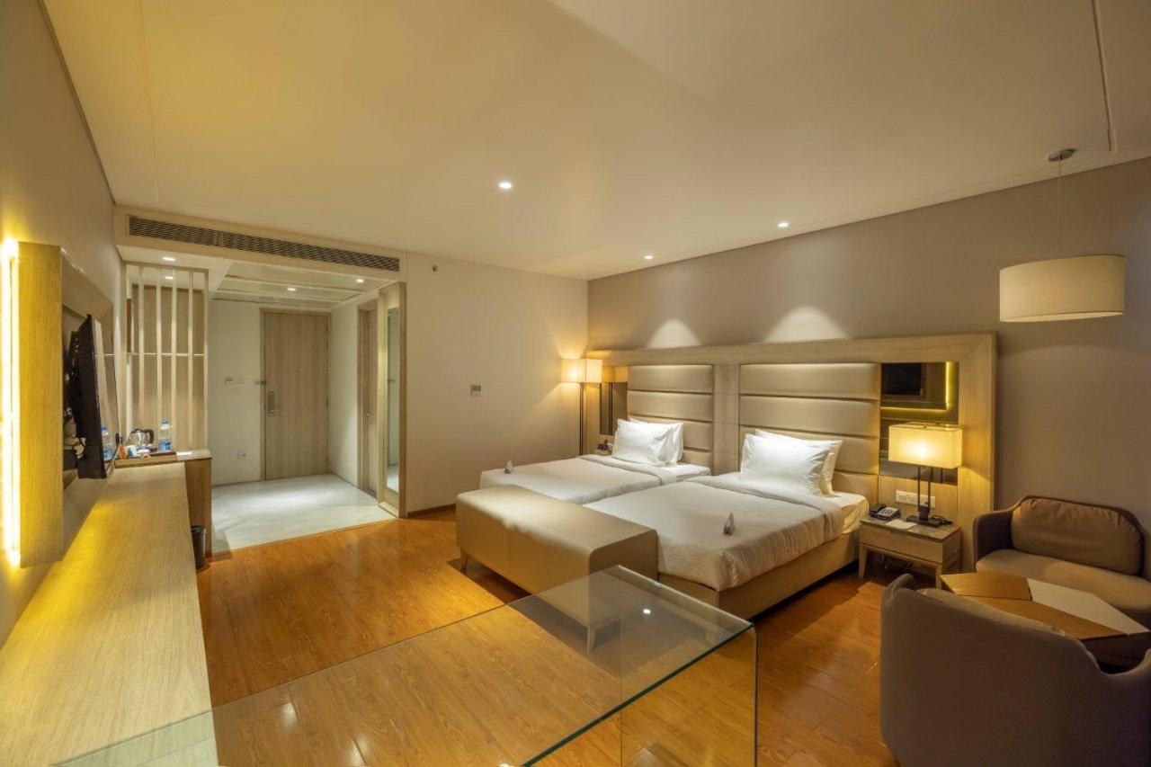 Sarovar Portico Morbi Luaran gambar